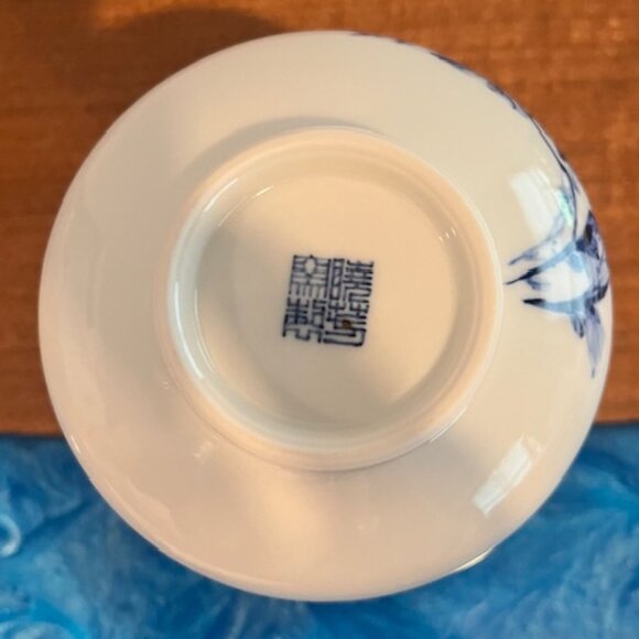 Vintage Hand Painted Birds Flowers Vase - Picture 6 of 6